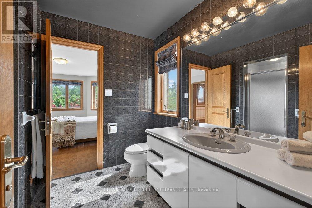 162 Codsell Avenue Property Photo 25