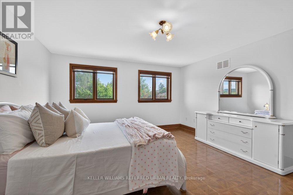 162 Codsell Avenue Property Photo 27