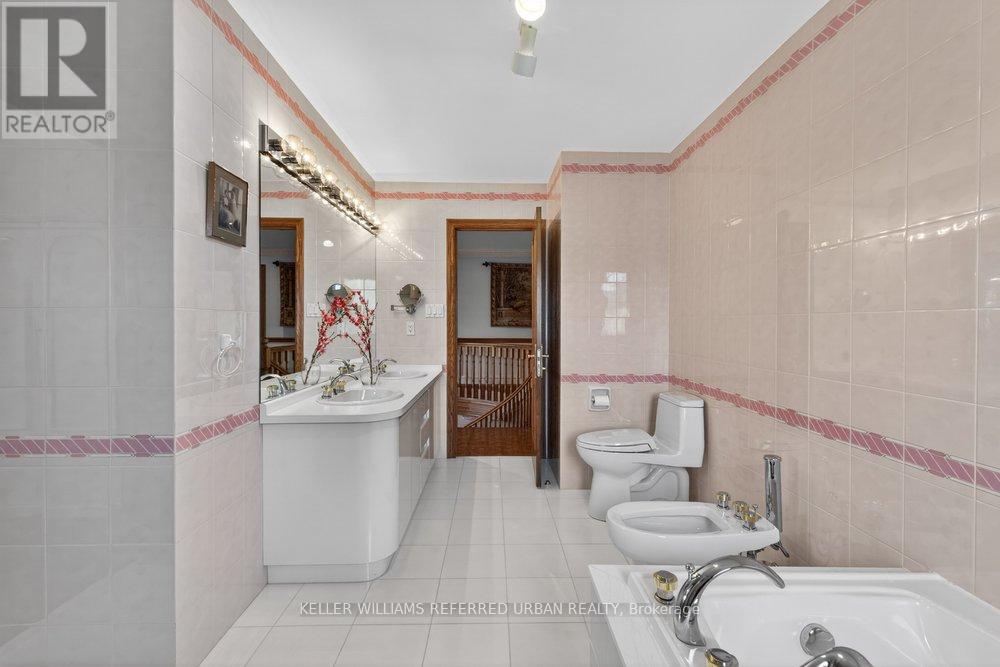 162 Codsell Avenue Property Photo 28