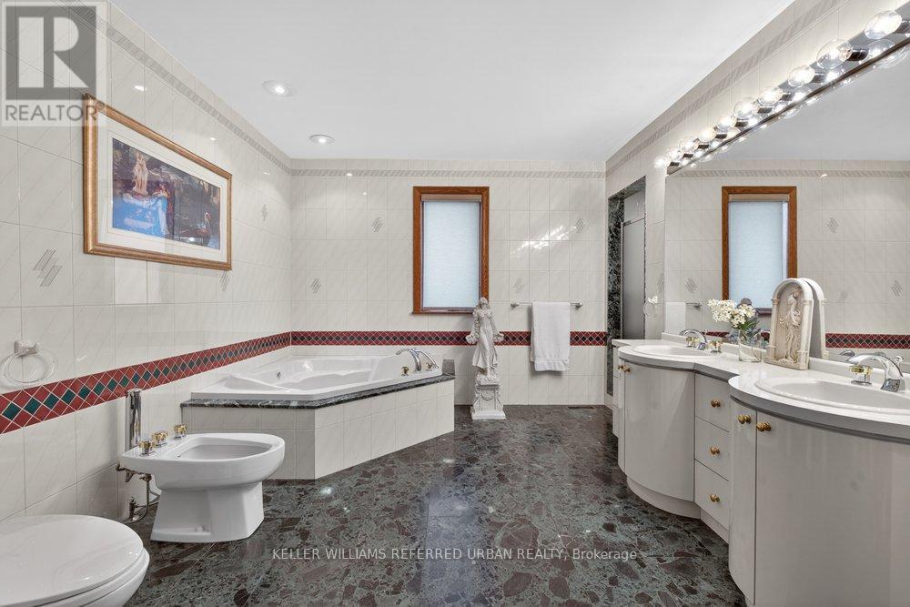 162 Codsell Avenue Property Photo 32