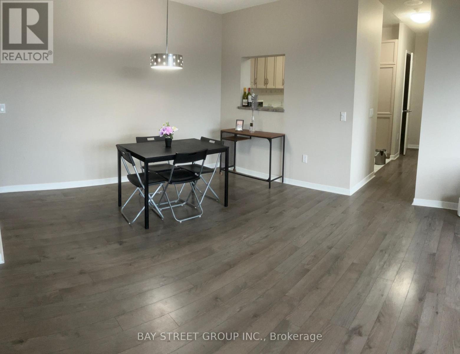 902 - 284 Bloor Street W Property Photo 3