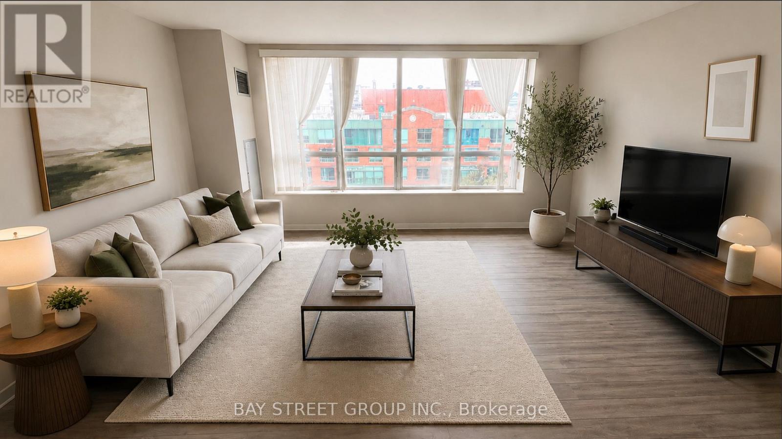 902 - 284 Bloor Street W Property Photo 4