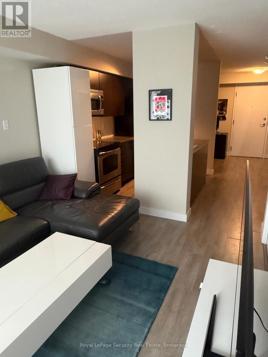 310 - 801 Sheppard Avenue Property Photo 4