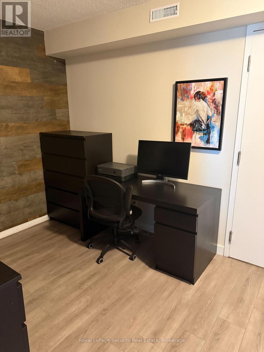 310 - 801 Sheppard Avenue Property Photo 7