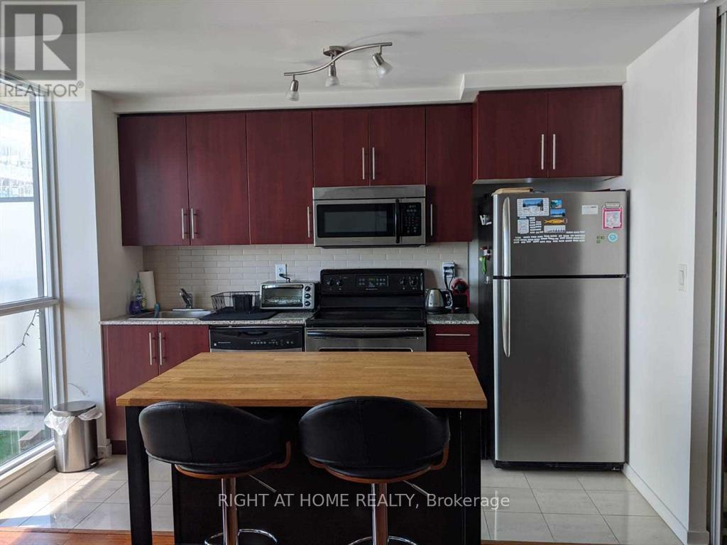 3411 - 55 Bremner Boulevard Property Photo 4