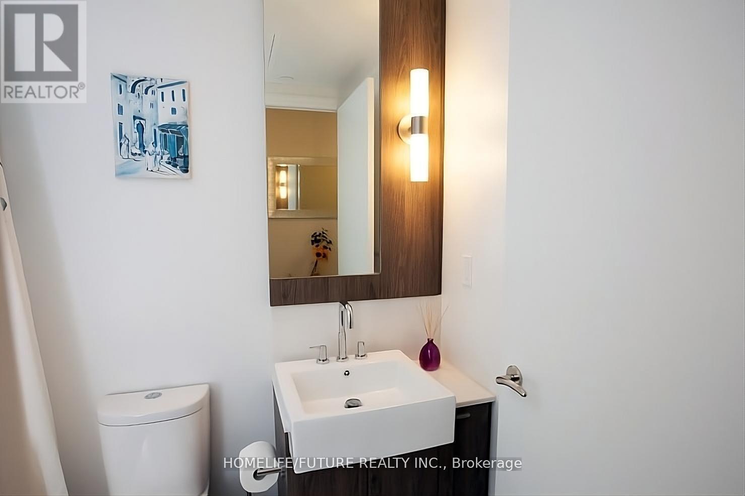 1308 - 88 Blue Jays Way Property Photo 8