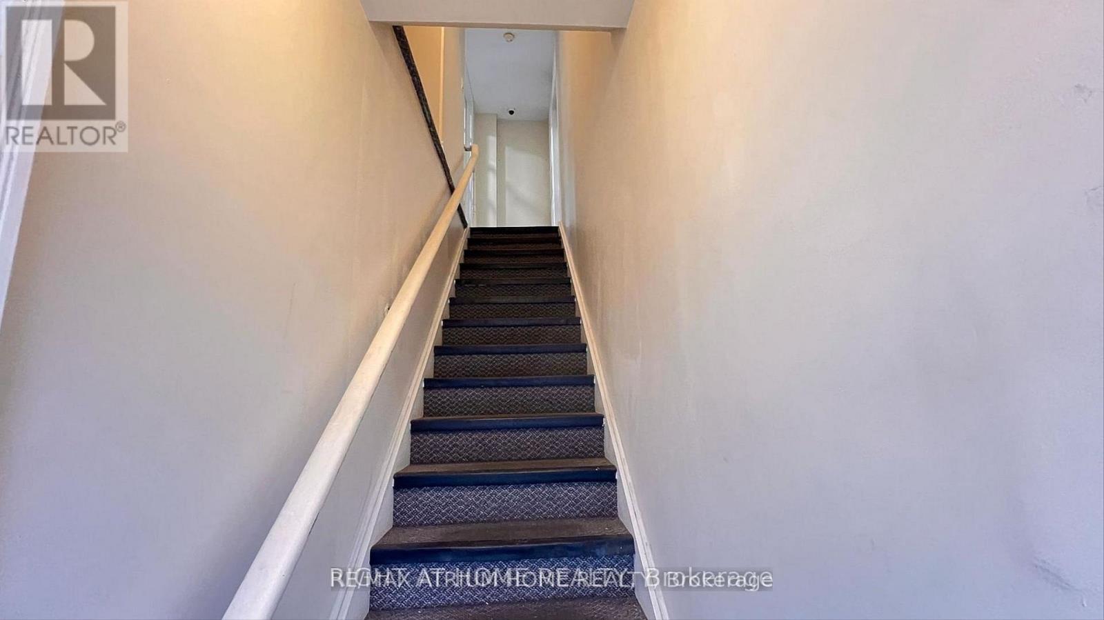 2nd B - 6024 Yonge Street Property Photo 2