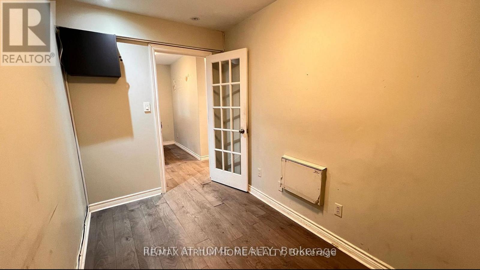 2nd B - 6024 Yonge Street Property Photo 6