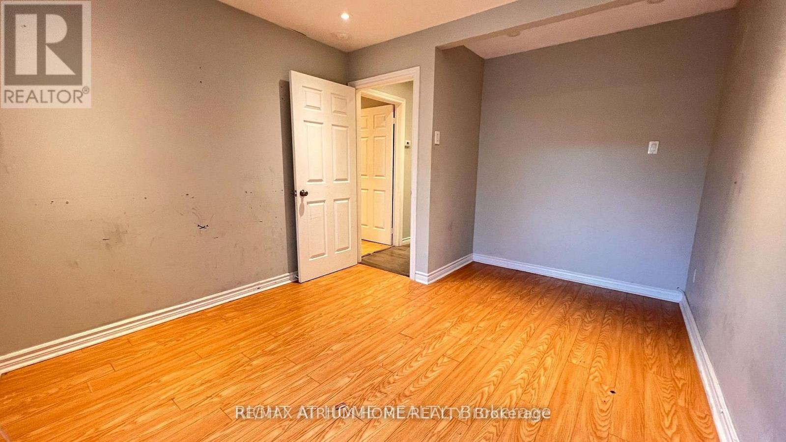 2nd B - 6024 Yonge Street Property Photo 14