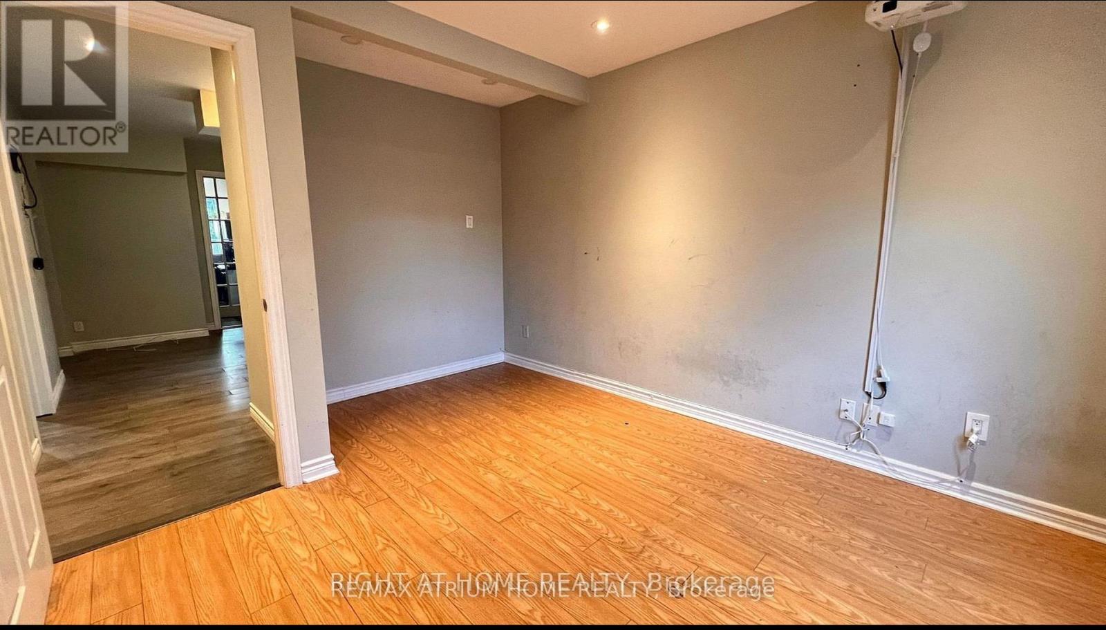 2nd B - 6024 Yonge Street Property Photo 15