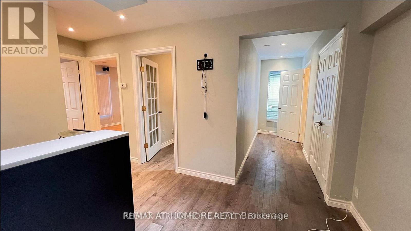 2nd B - 6024 Yonge Street Property Photo 17