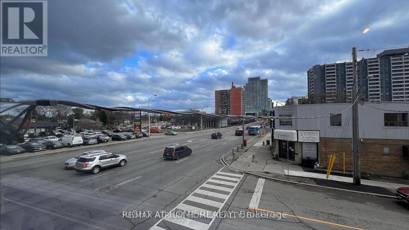 2nd B - 6024 Yonge Street Property Photo 23