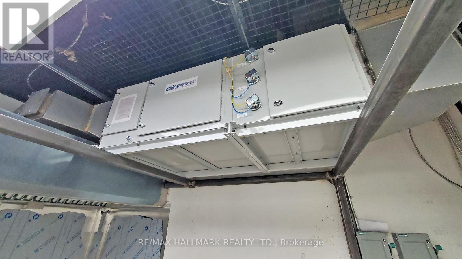 49 - 384 Yonge Street Property Photo 2