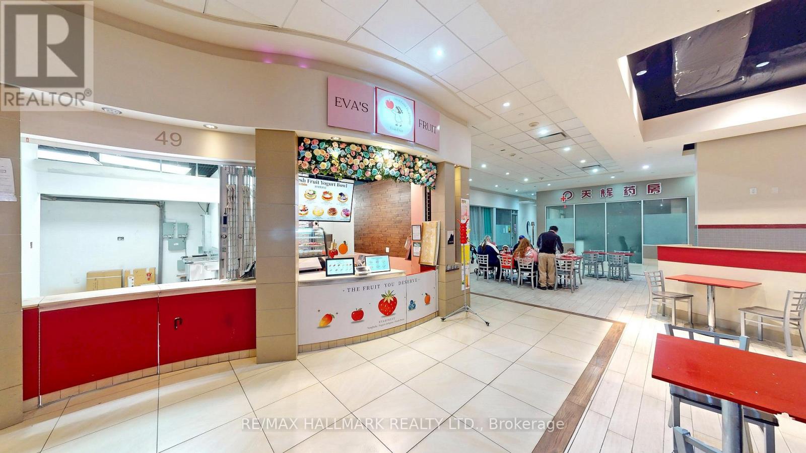 49 - 384 Yonge Street Property Photo 4