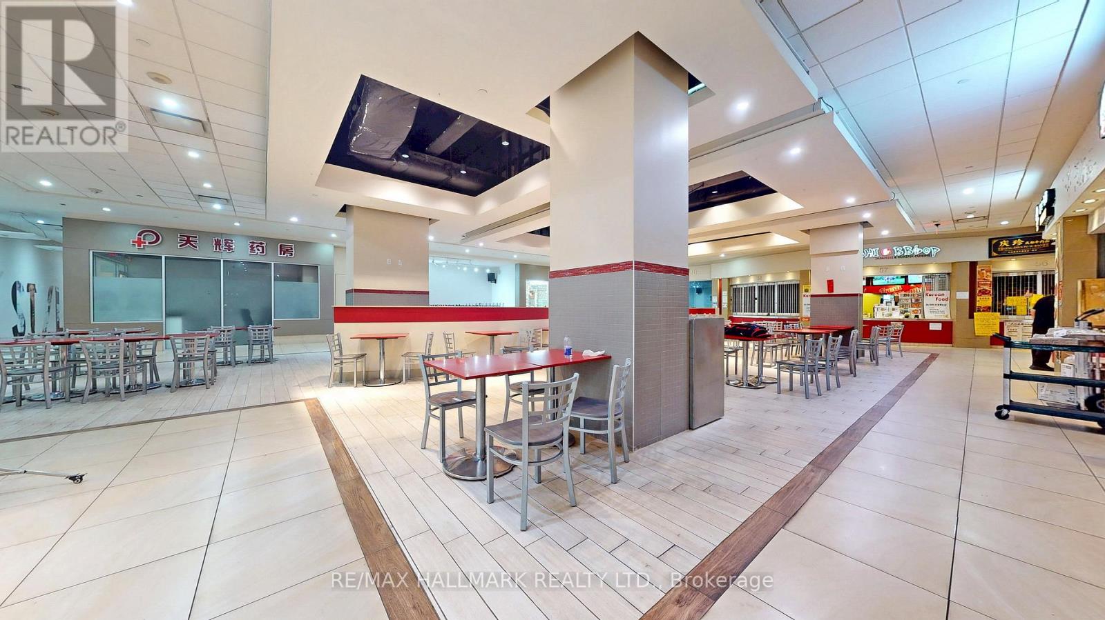 49 - 384 Yonge Street Property Photo 6