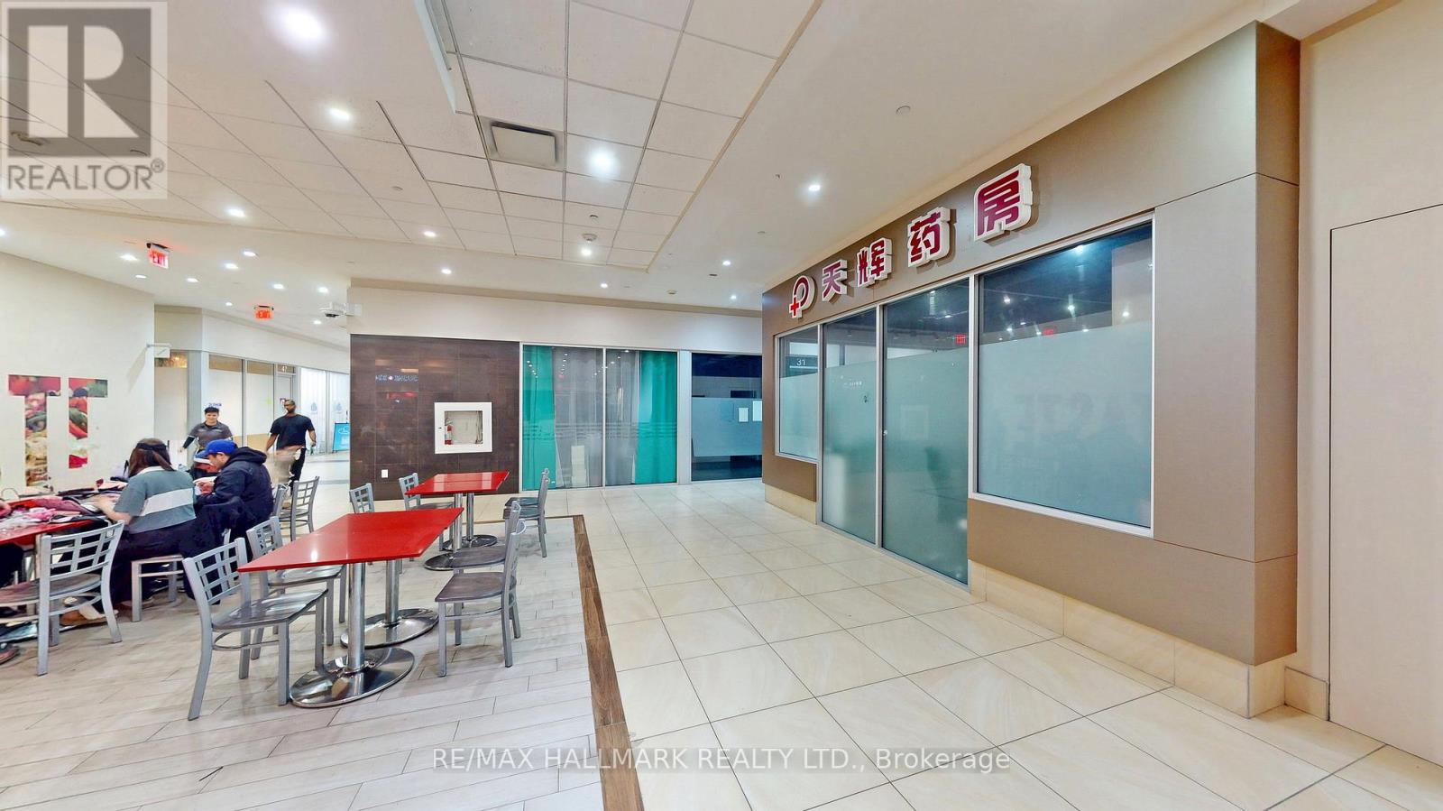 49 - 384 Yonge Street Property Photo 8