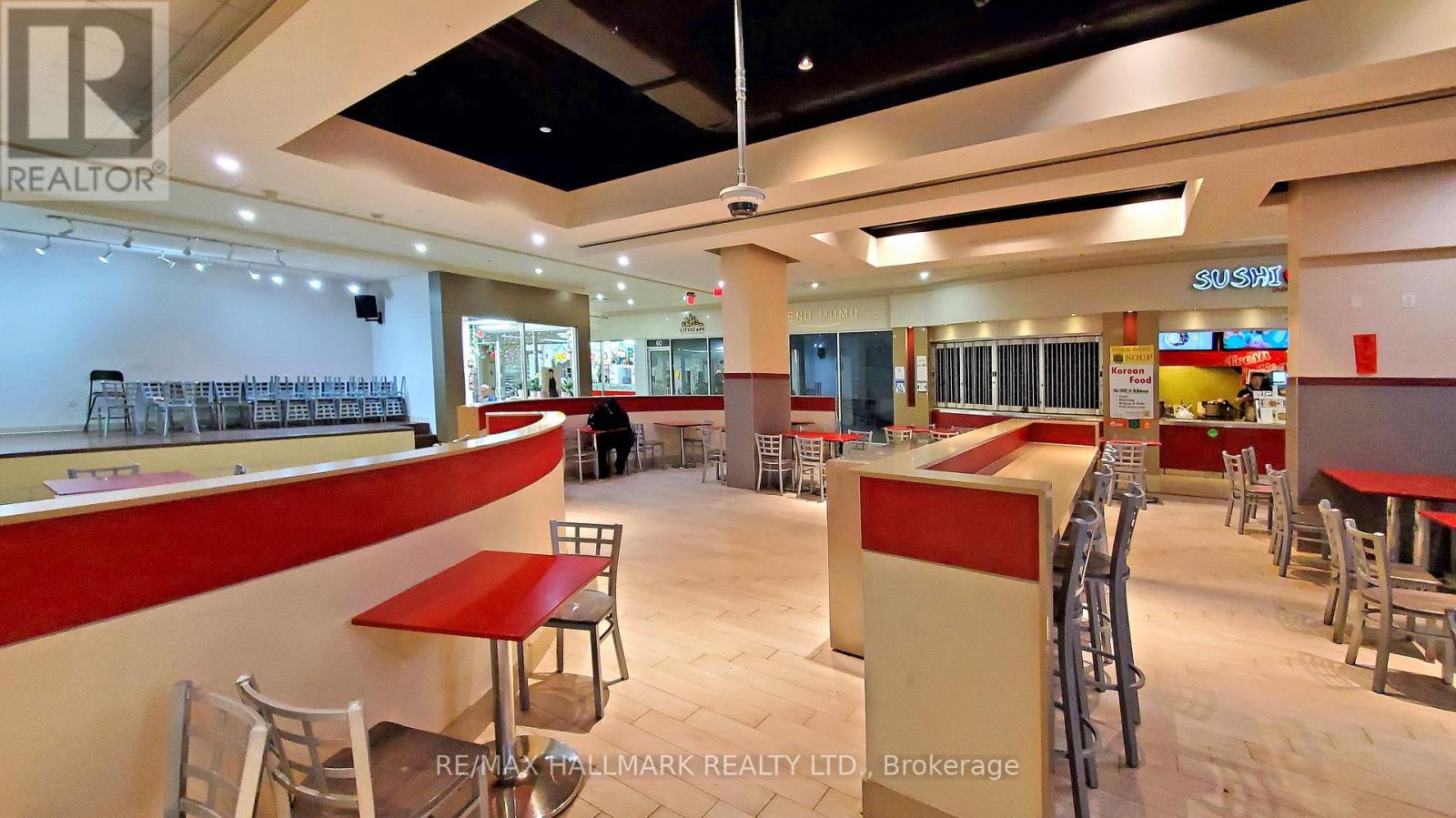 49 - 384 Yonge Street Property Photo 18