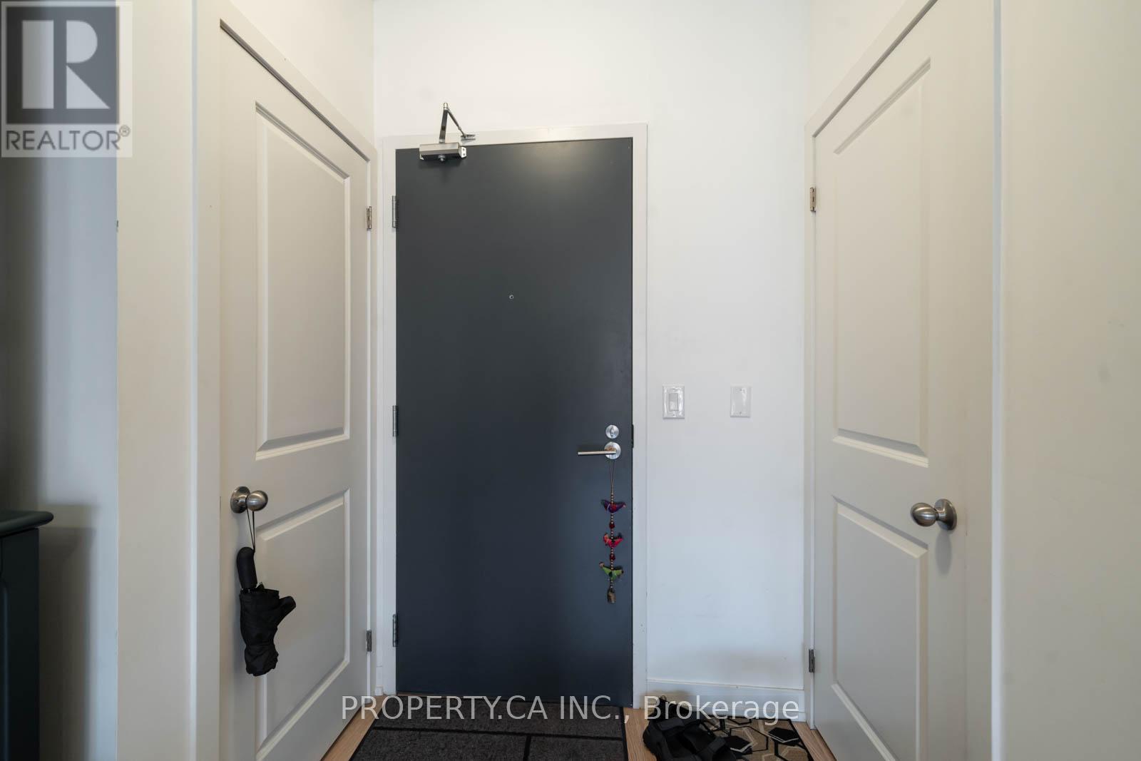 105 George Street #303 Property Photo 4