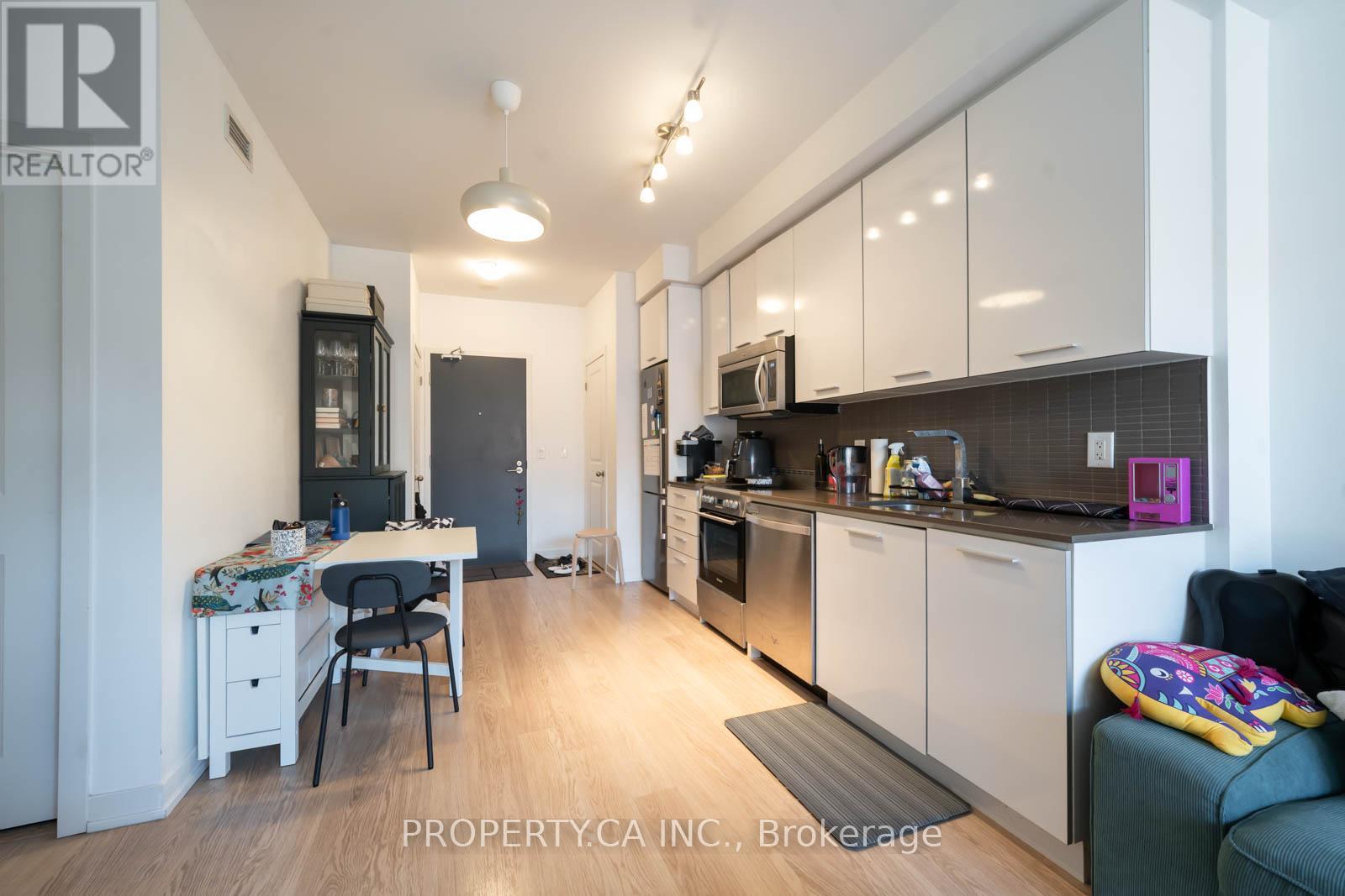 105 George Street #303 Property Photo 14