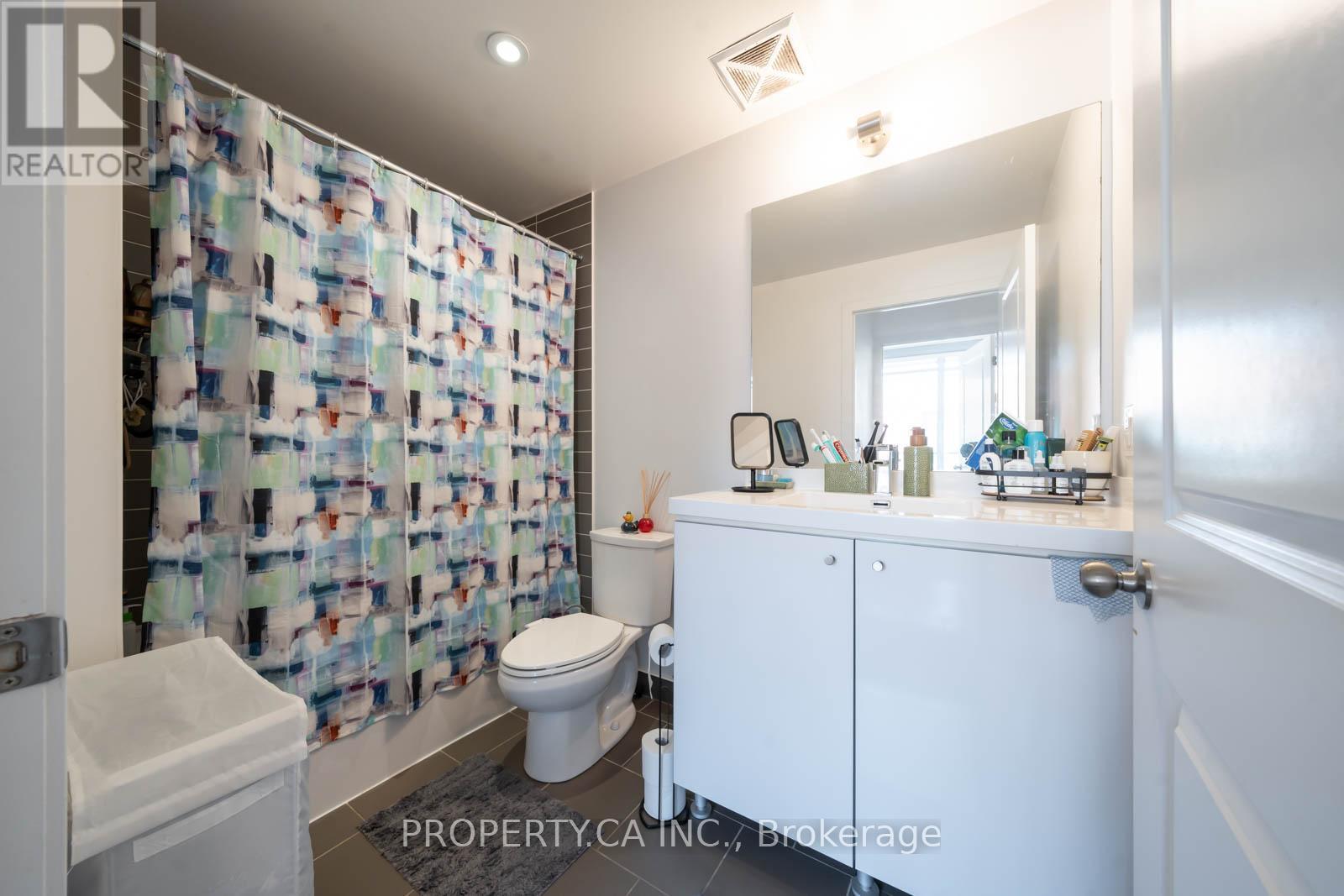 105 George Street #303 Property Photo 23