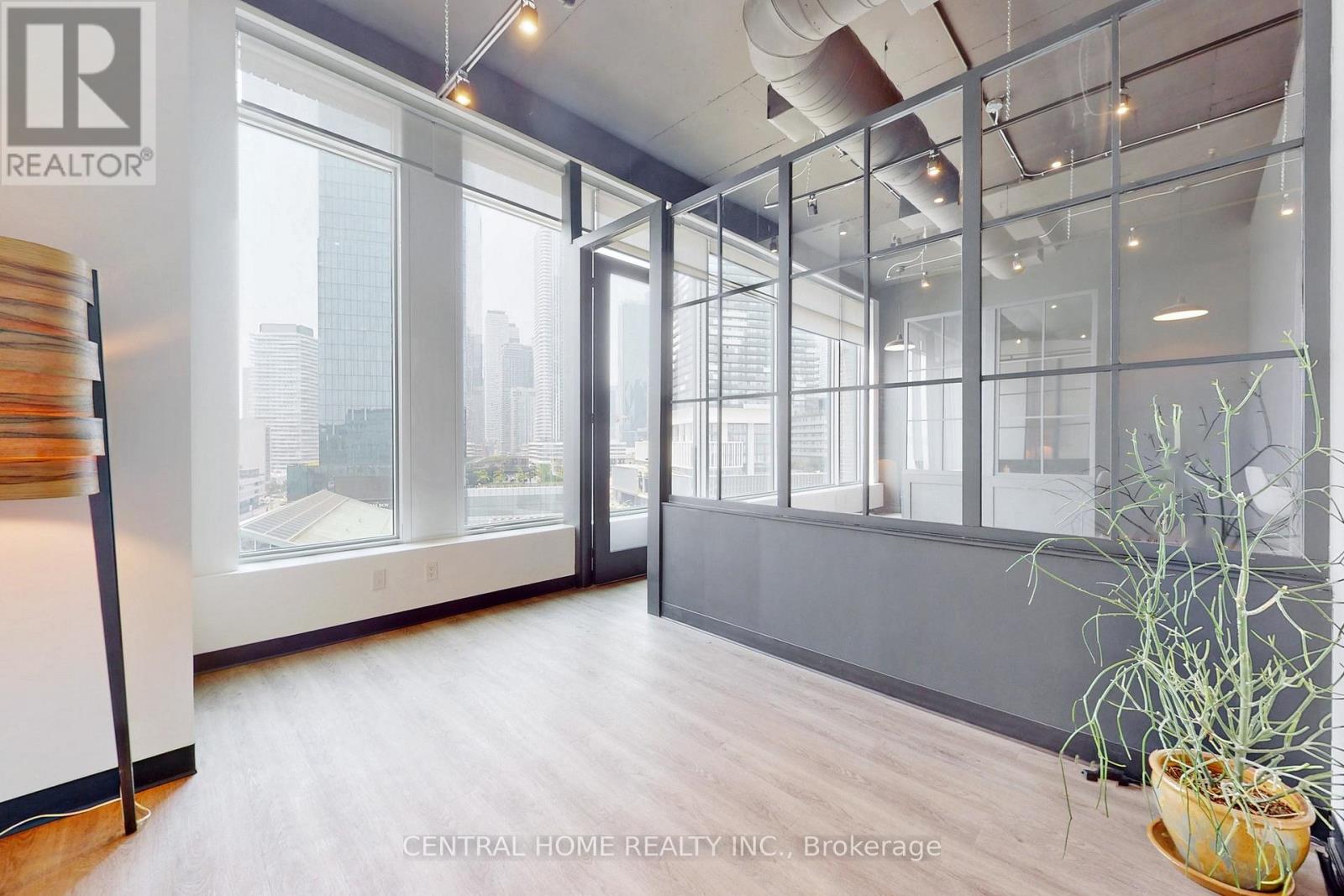 620 - 130 Queens Quay E Property Photo 24