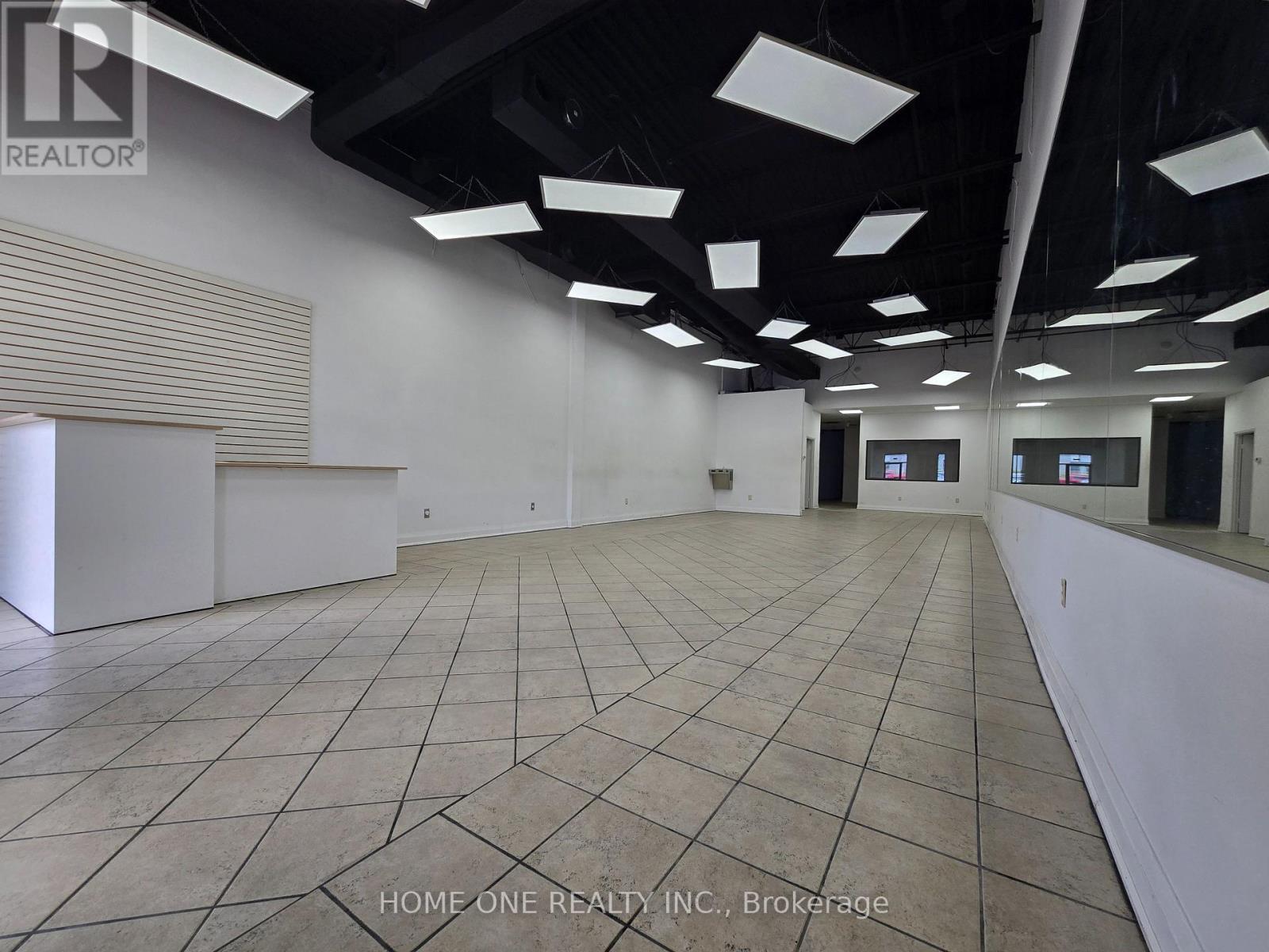 3616 Victoria Park Avenue Property Photo 4