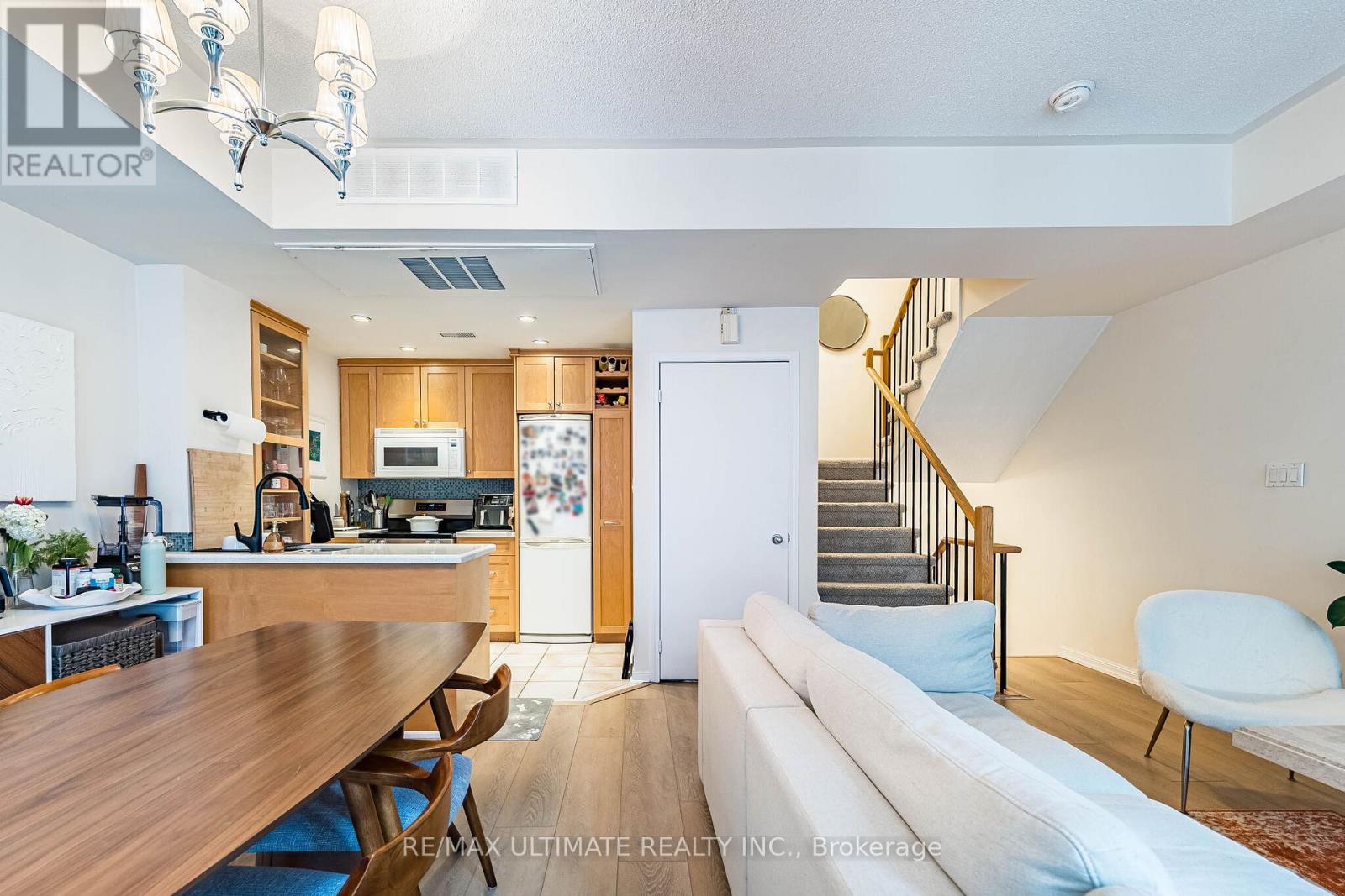 14 - 11 Niagara Street Property Photo 15