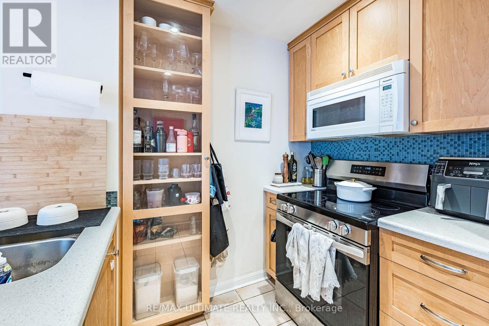14 - 11 Niagara Street Property Photo 24