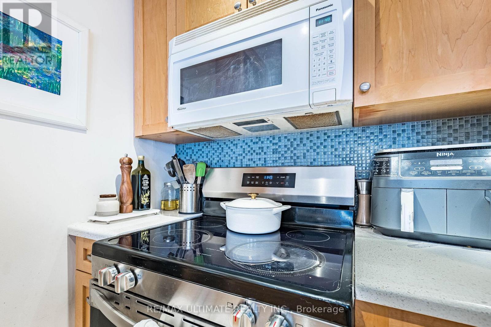 14 - 11 Niagara Street Property Photo 25