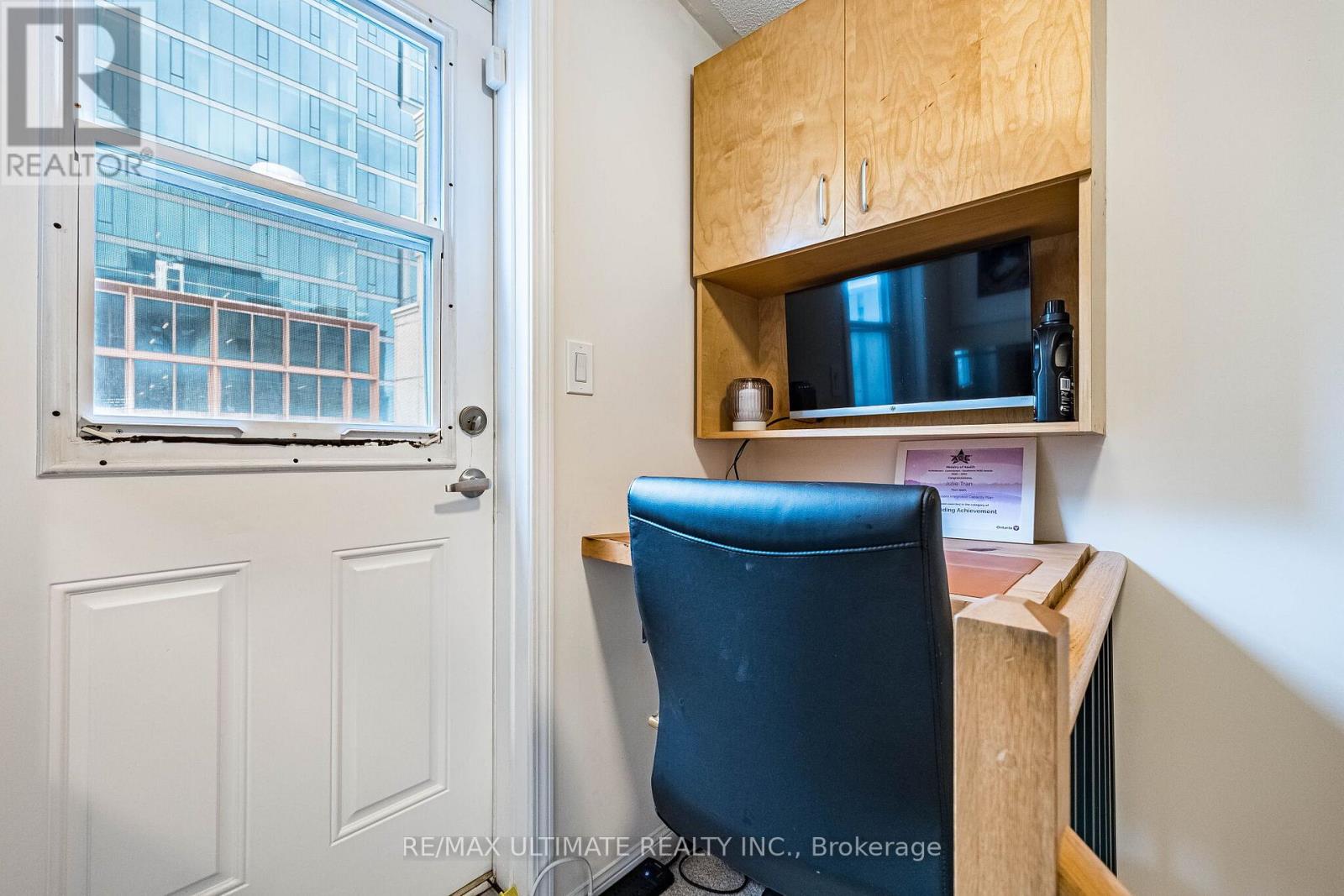 14 - 11 Niagara Street Property Photo 29