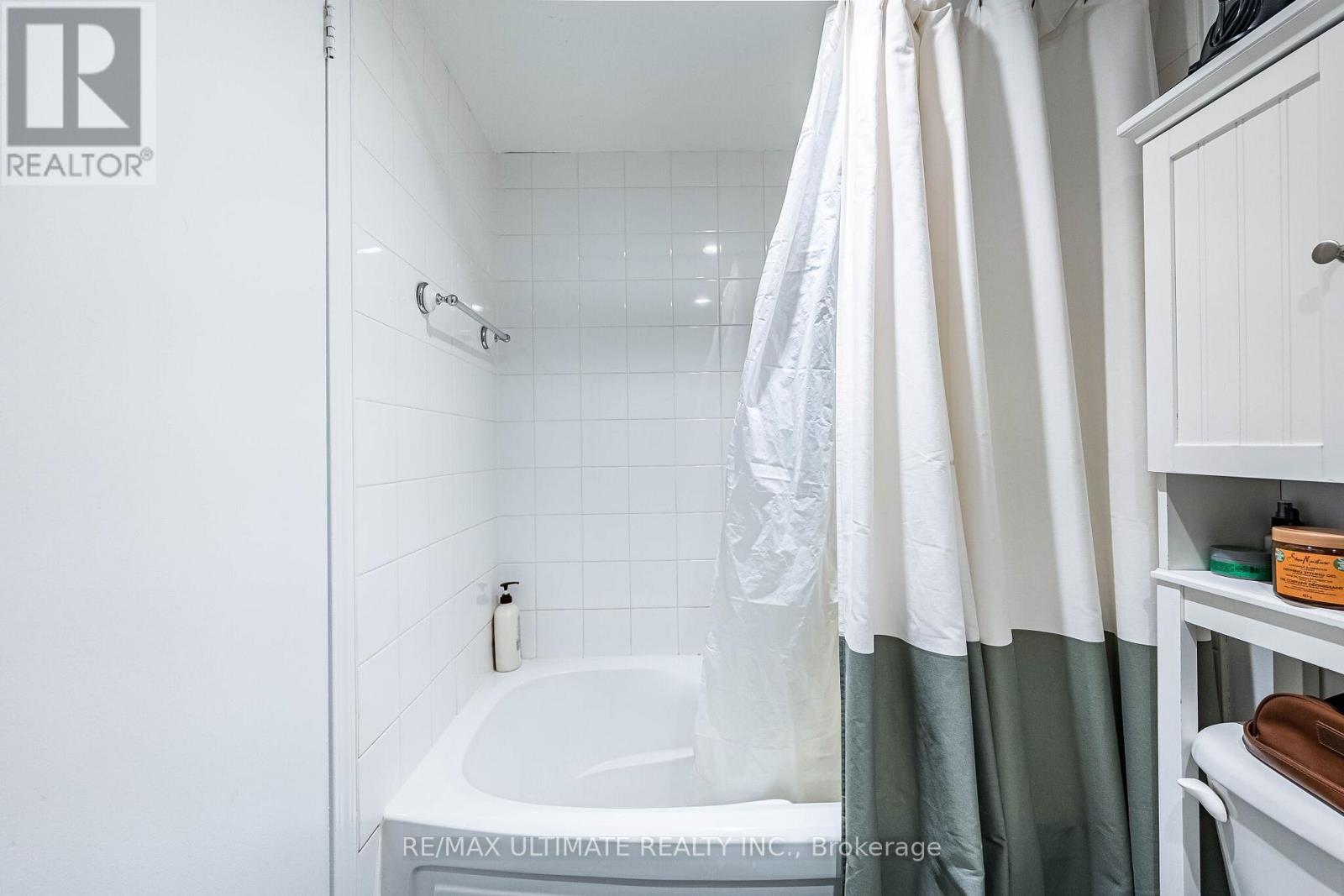 14 - 11 Niagara Street Property Photo 39
