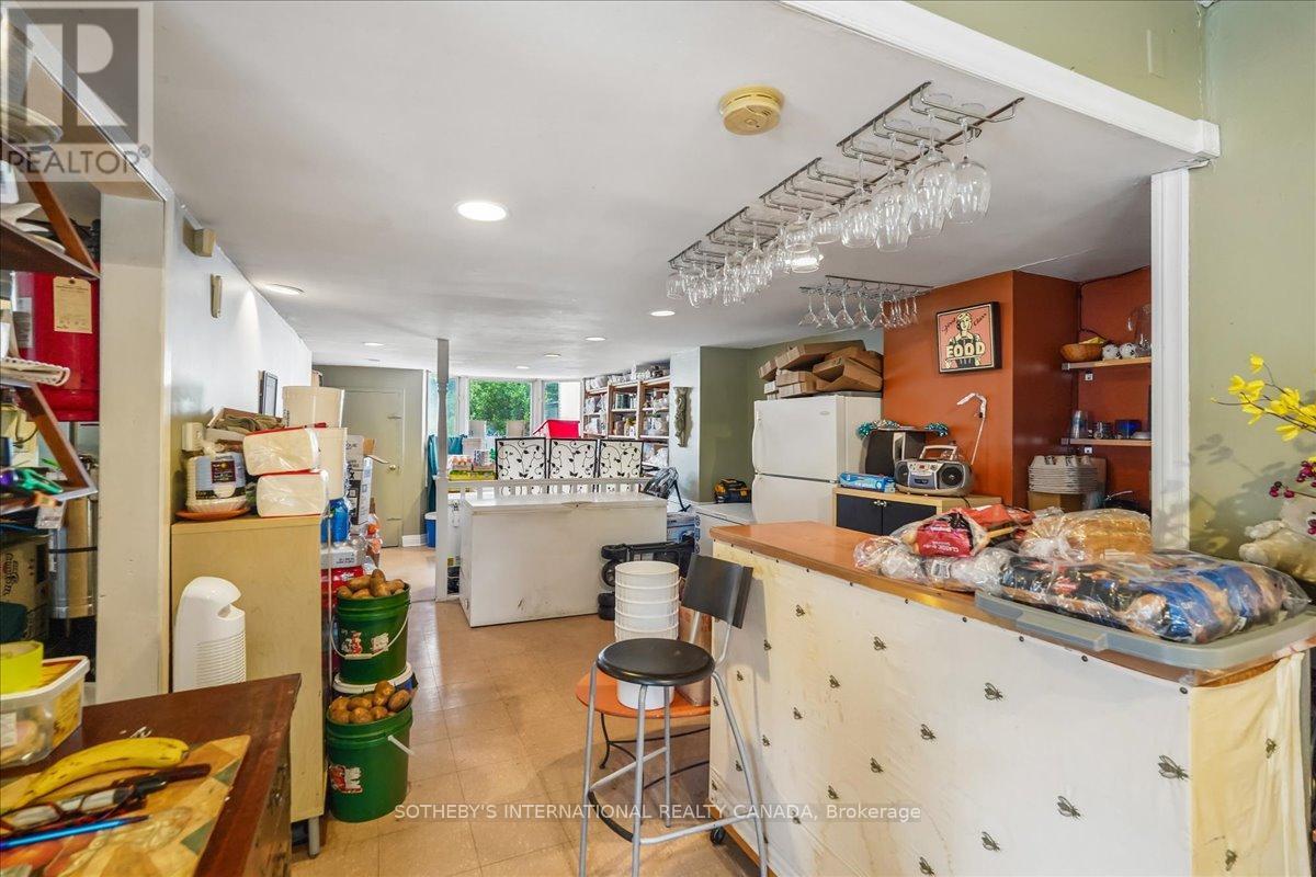 161 Winchester Street Property Photo 8