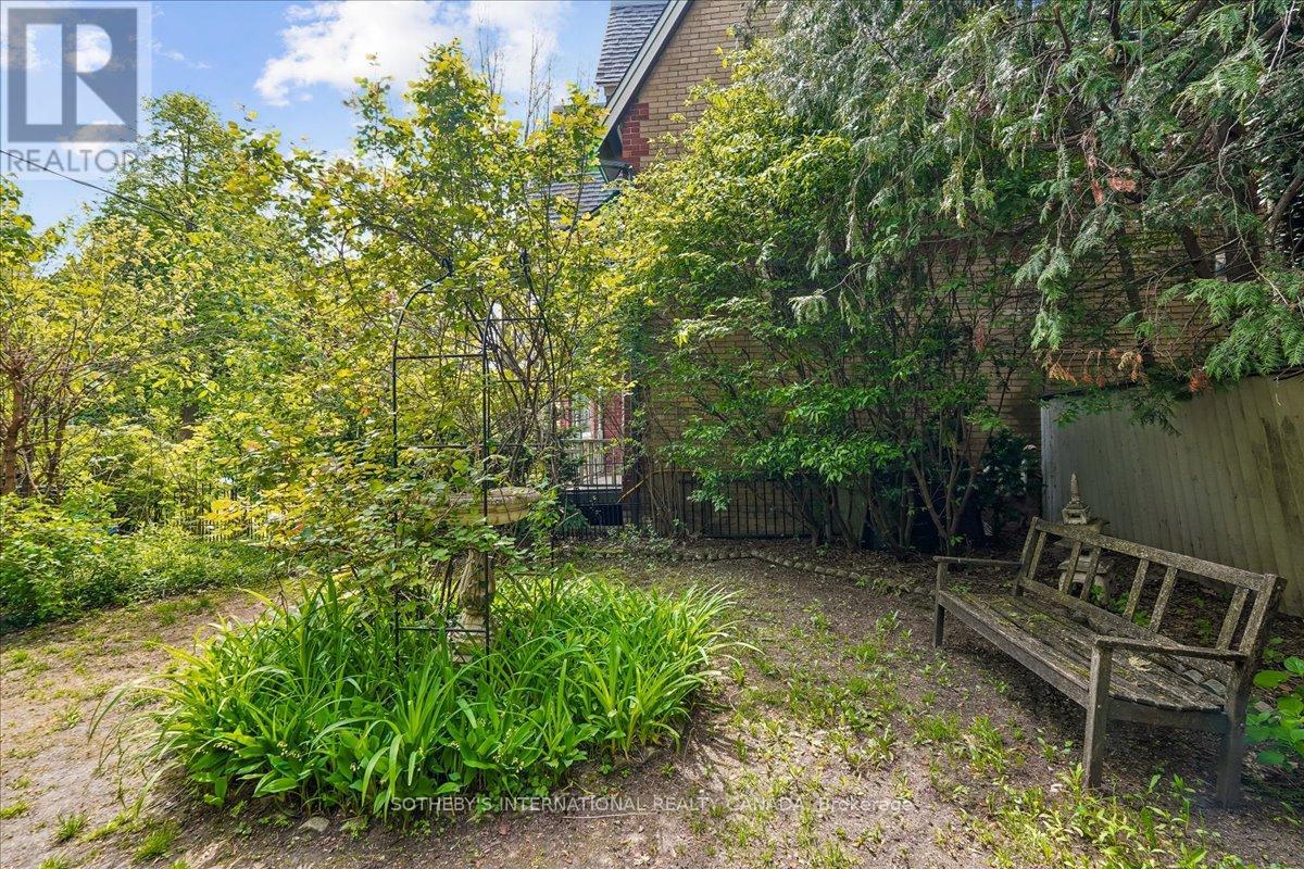 161 Winchester Street Property Photo 43