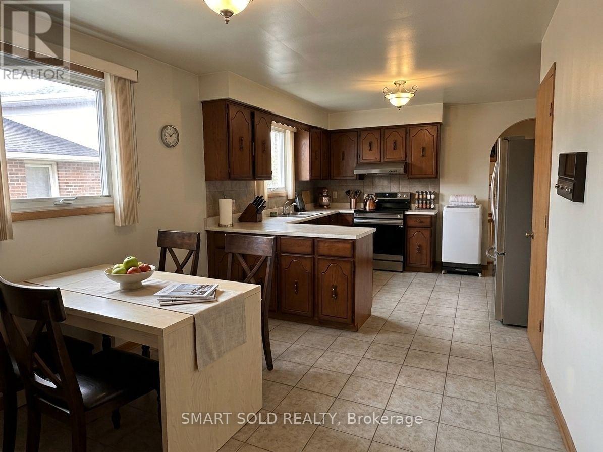 243 Shawnee Circle Property Photo 5