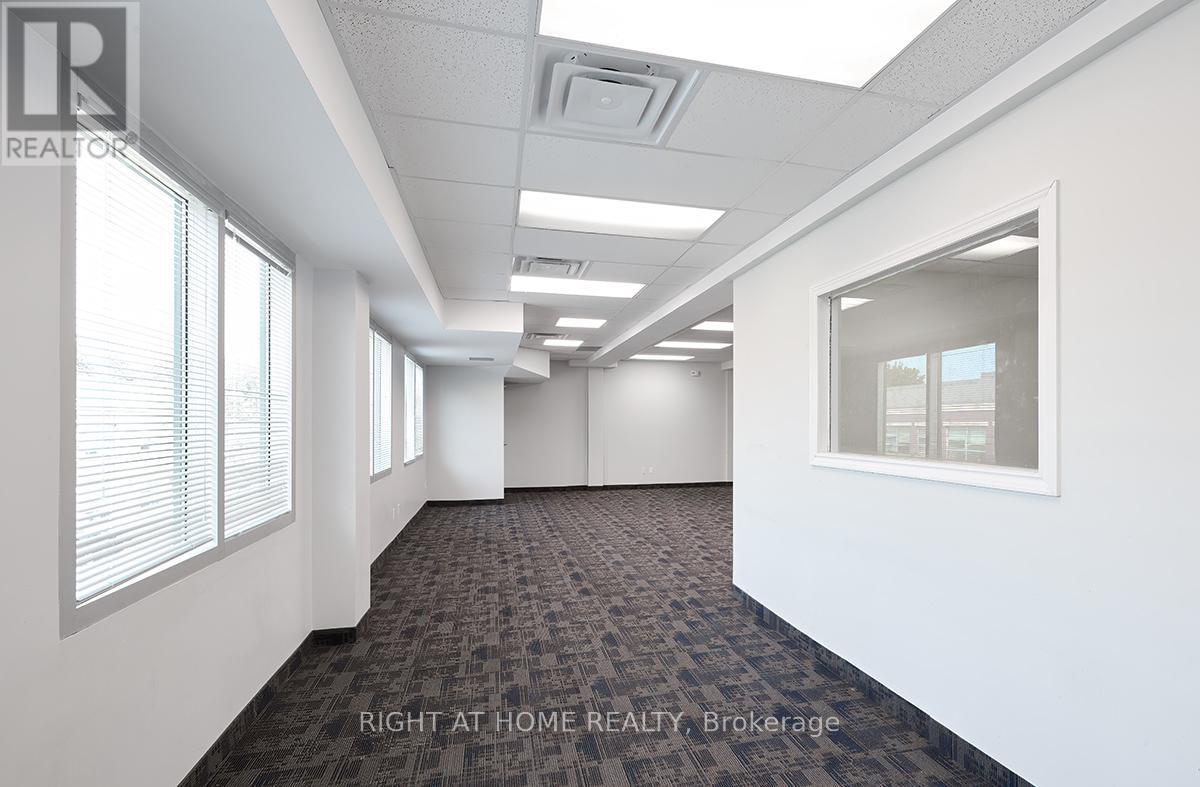 304 - 170 Sheppard Avenue E Property Photo 5