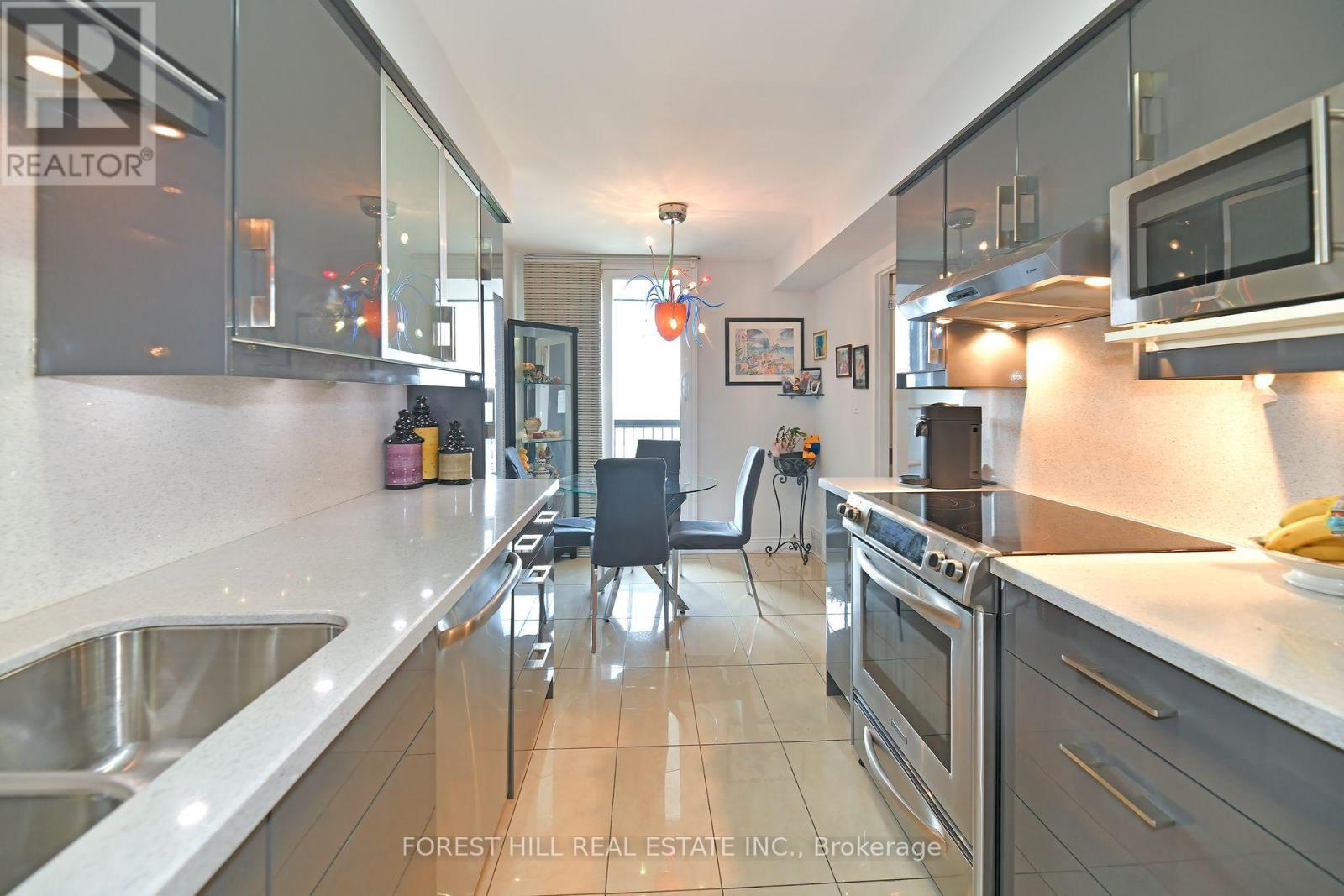 2404 - 135 Antibes Drive Property Photo 3