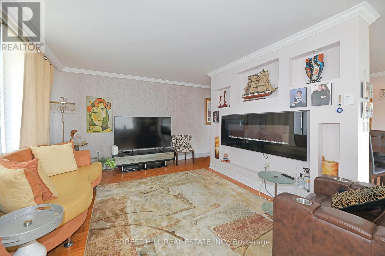 2404 - 135 Antibes Drive Property Photo 10