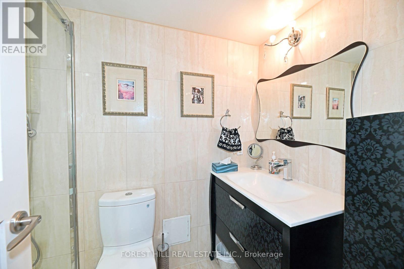 2404 - 135 Antibes Drive Property Photo 15