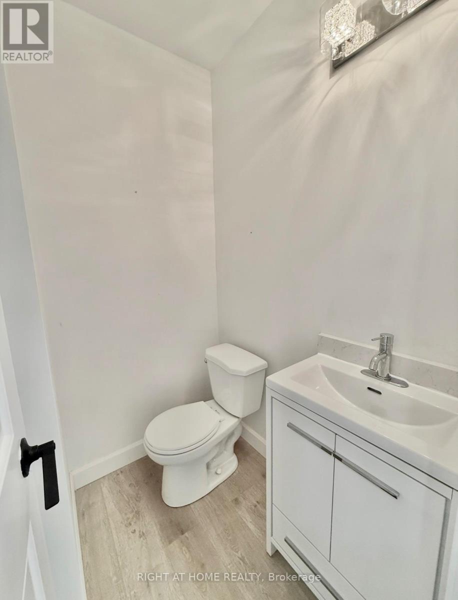 24 - 7 Vale Carse Way Property Photo 13