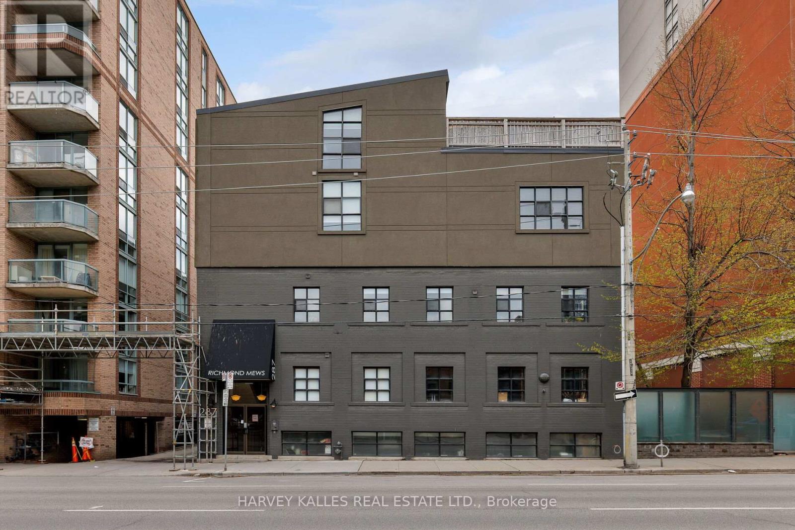 304 - 287 Richmond Street E Property Photo 2
