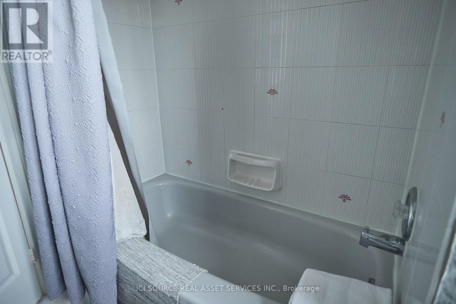 104 Almore Avenue Property Photo 12