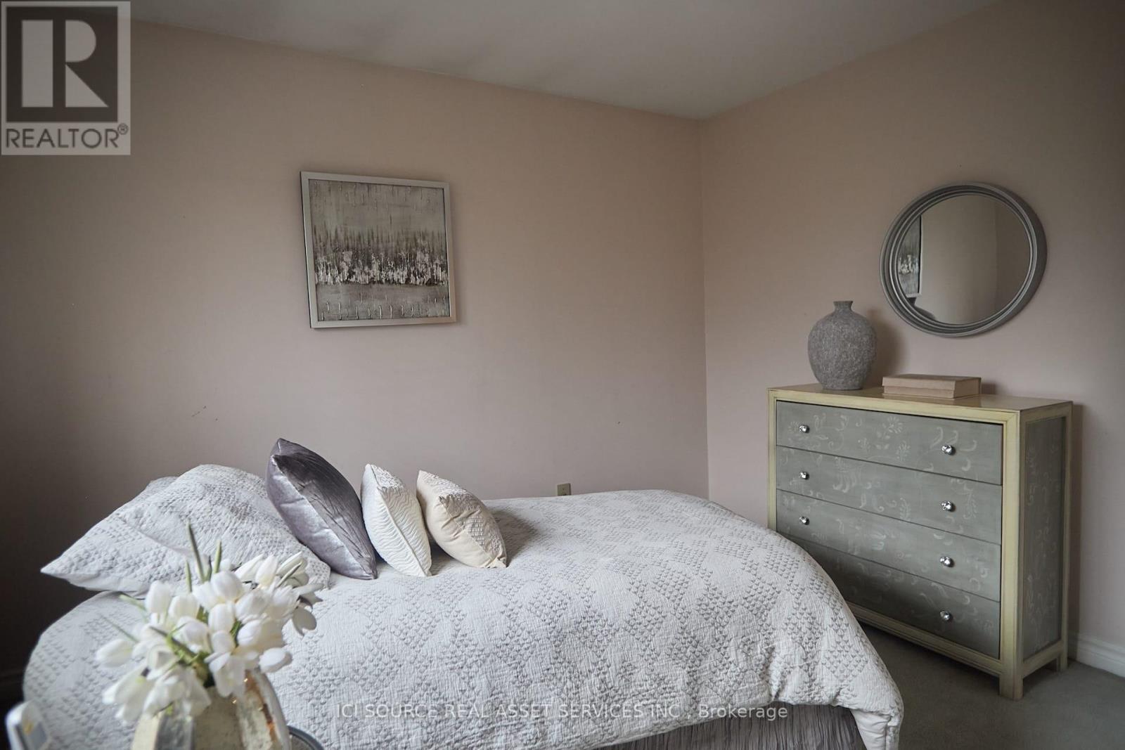 104 Almore Avenue Property Photo 25