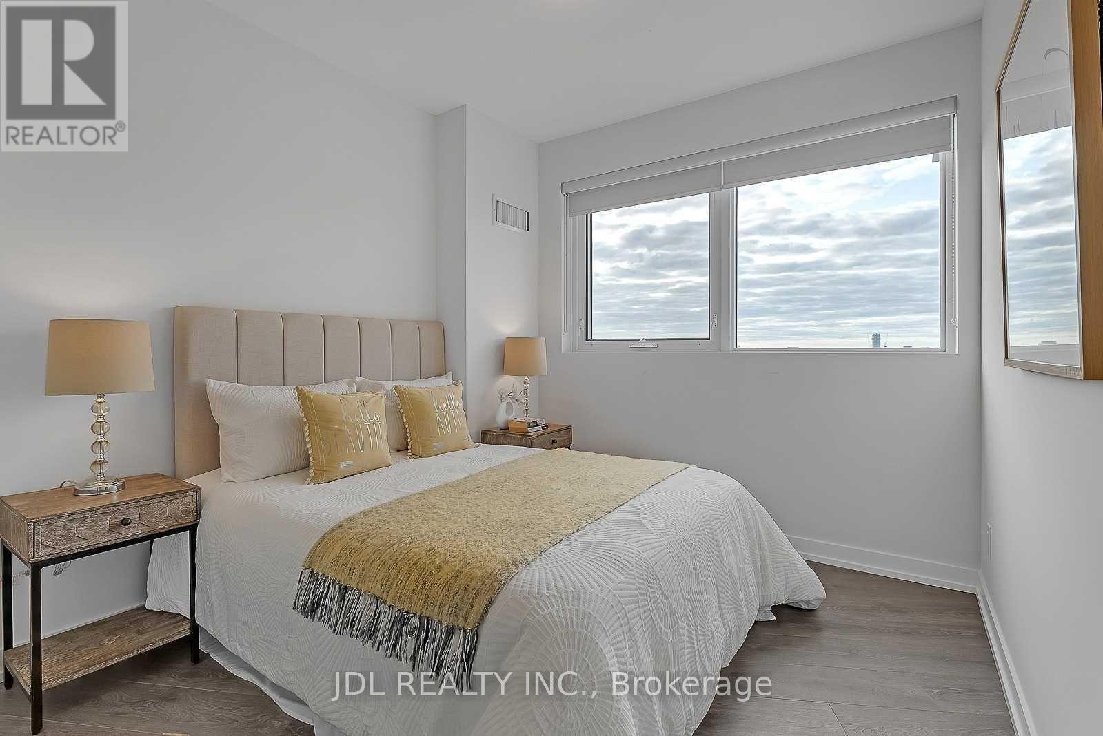 1308 - 159 Wellesley Street E Property Photo 17