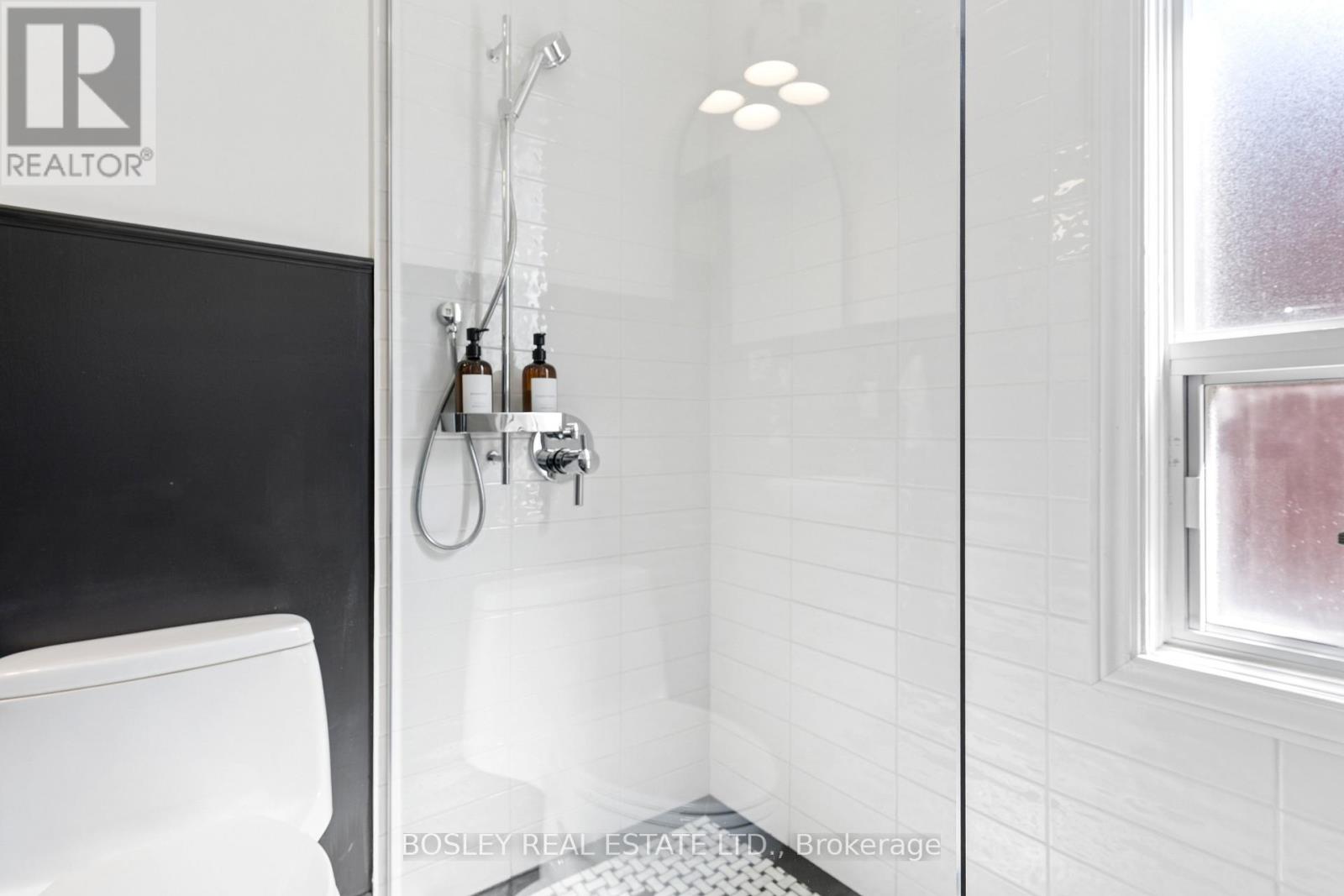 40 Halton Street Property Photo 25
