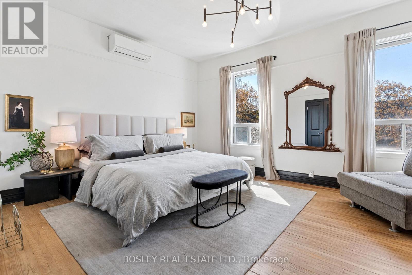 40 Halton Street Property Photo 35