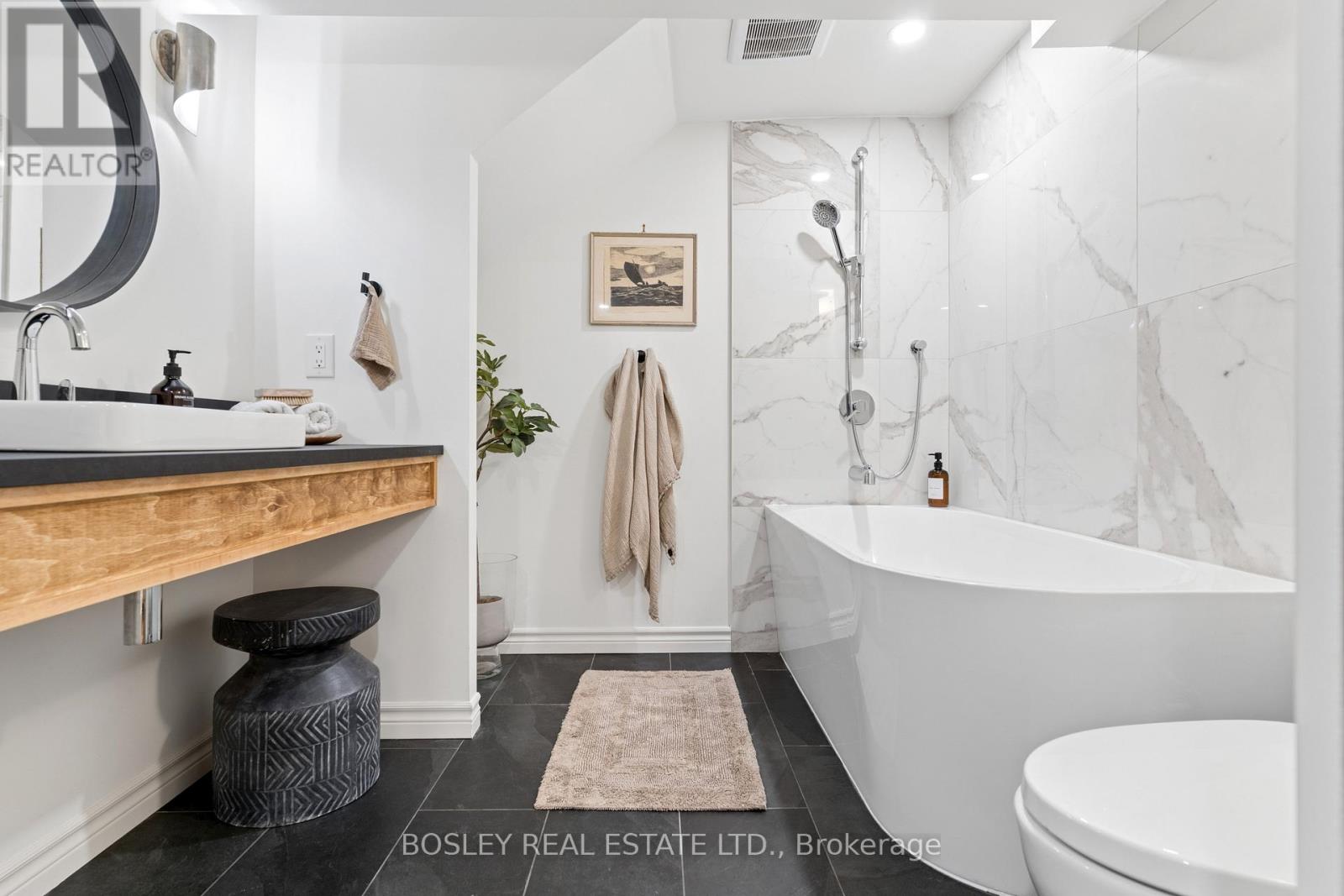 40 Halton Street Property Photo 43