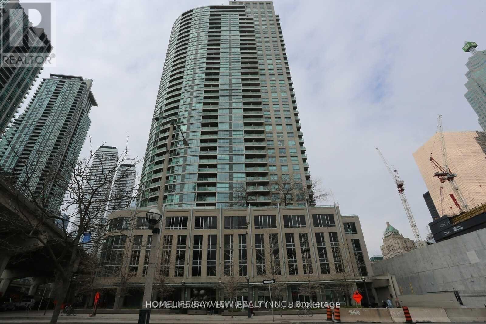 915 - 18 YONGE STREET Property Photo 1
