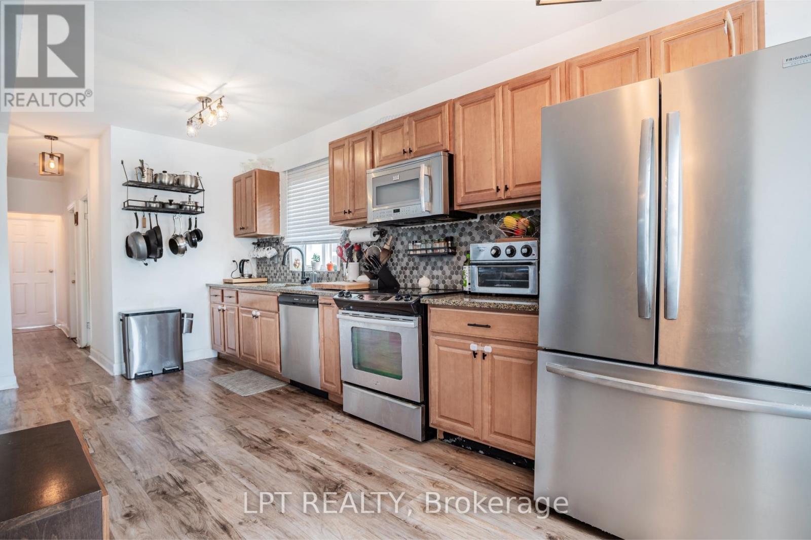 541 Vaughan Road Property Photo 7