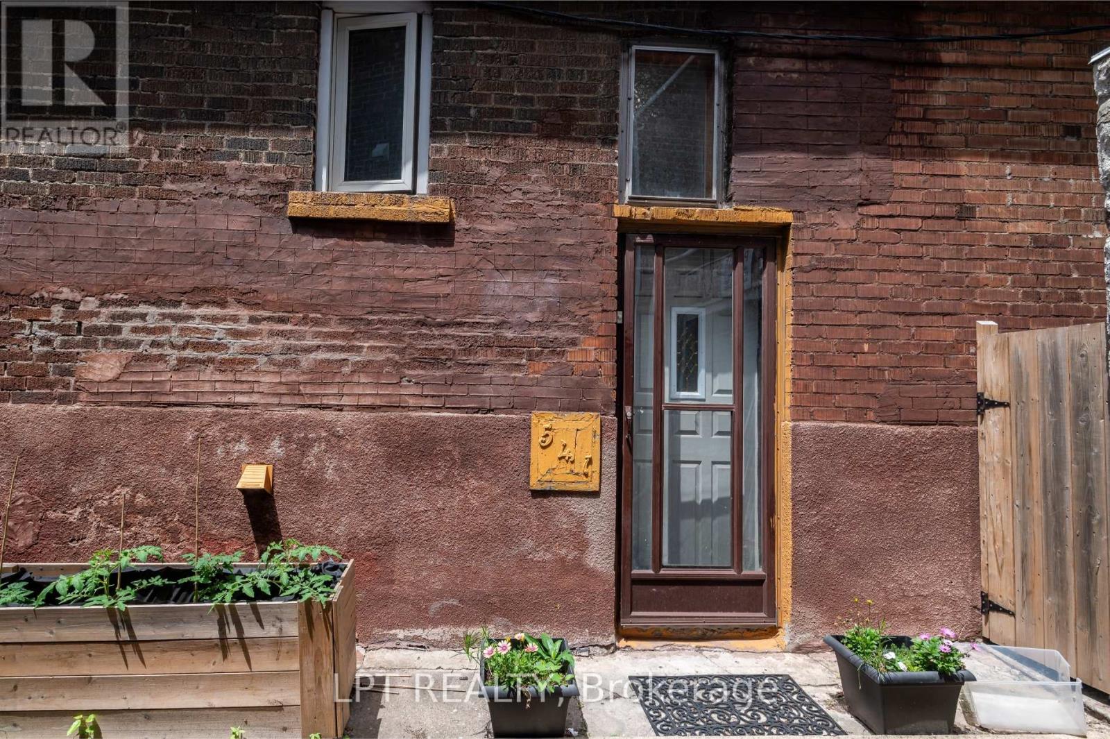 541 Vaughan Road Property Photo 15