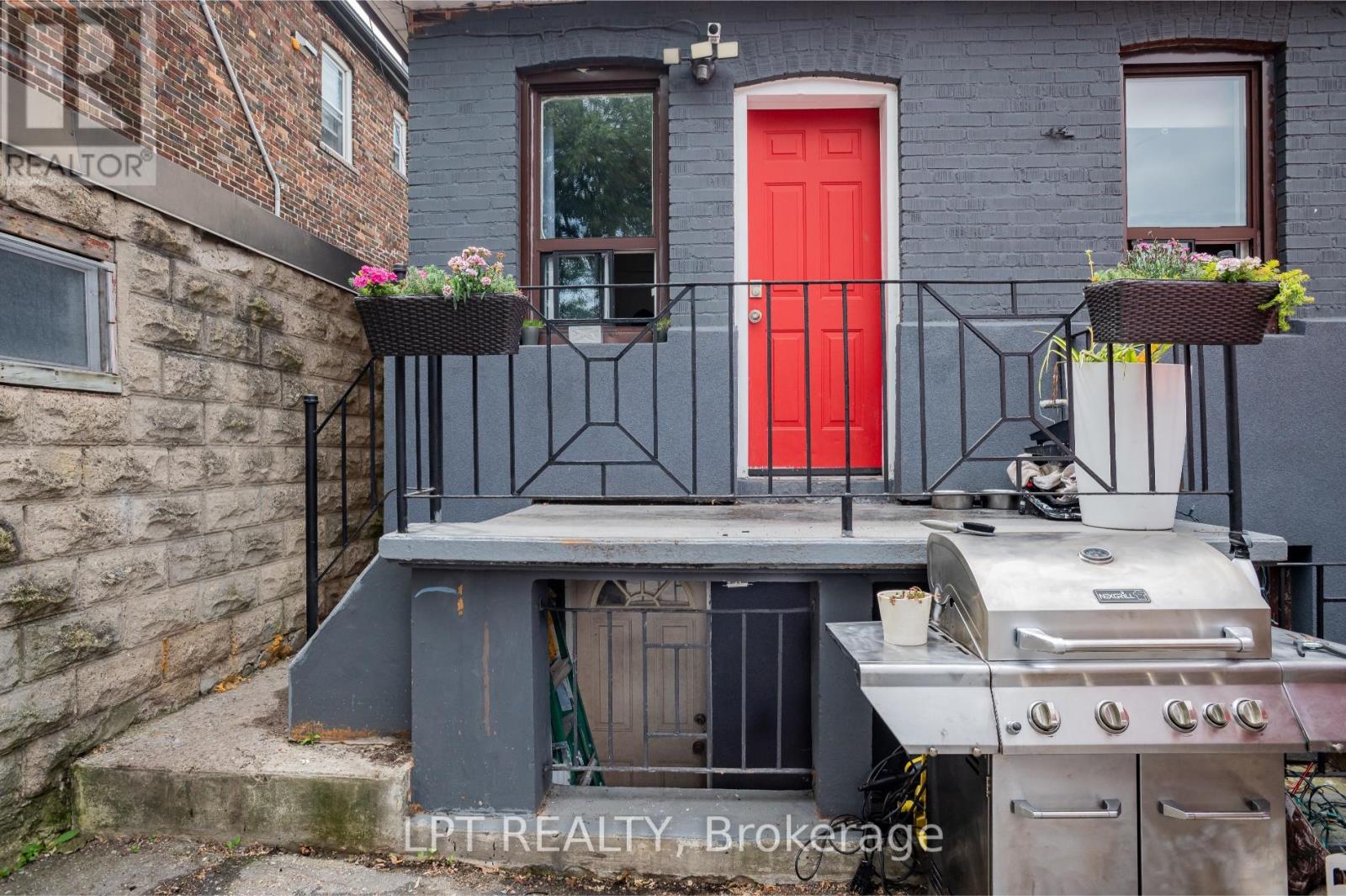 541 Vaughan Road Property Photo 26